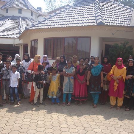 Wayanad Gate Resort Манантавади Екстериор снимка