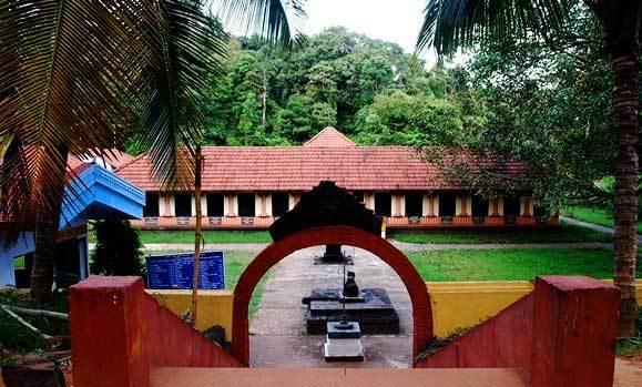Wayanad Gate Resort Манантавади Екстериор снимка