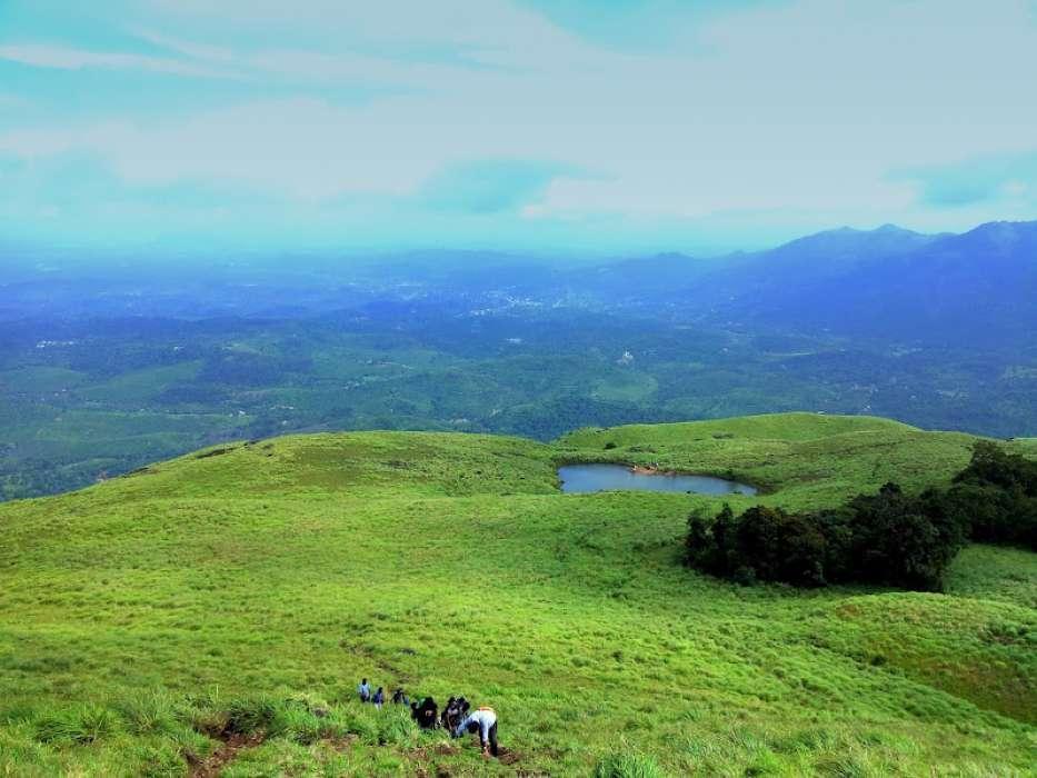 Wayanad Gate Resort Манантавади Екстериор снимка