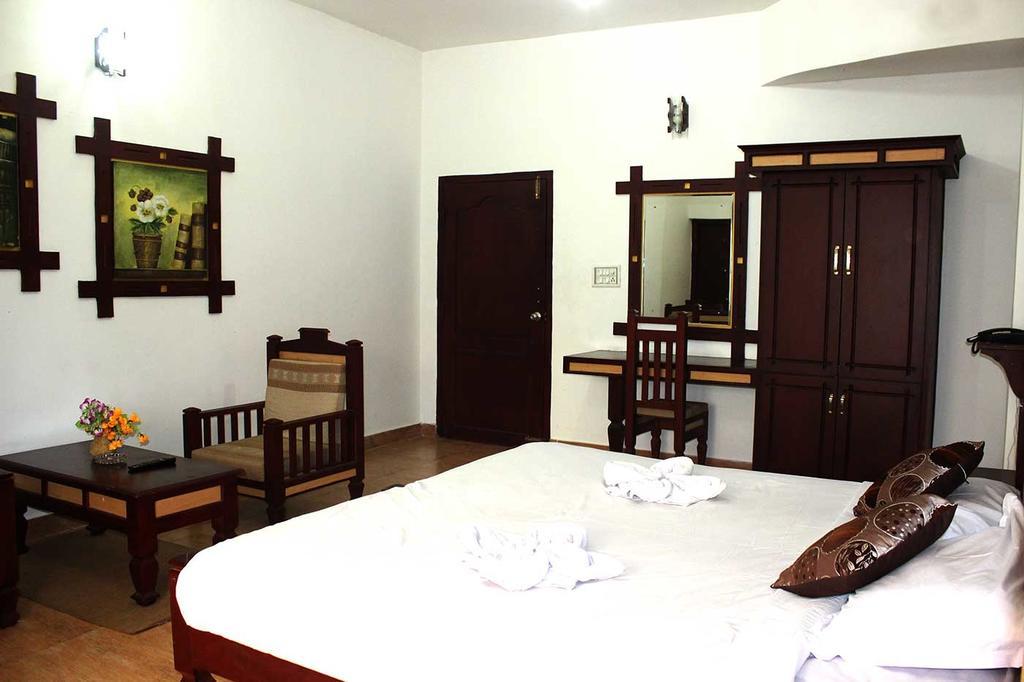 Wayanad Gate Resort Манантавади Екстериор снимка
